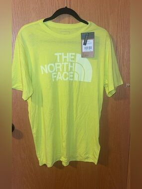 The North Face Men's Half Dome Tri-Blend Tee in Sulphur Springs Green Heather